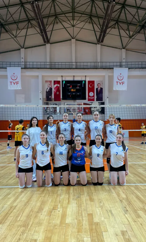 İnegöl Okyanus Koleji Voleybolda Zirvede: Bursa Şampiyonasına Gidiyor!