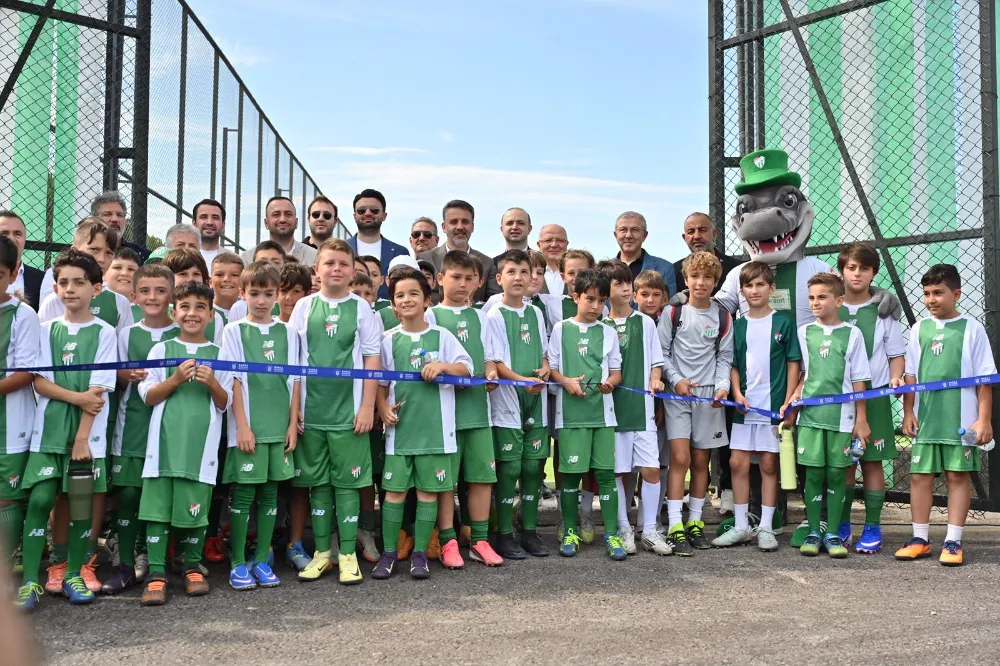 Büyükşehir'den Bursaspor'un geleceğine yatırım