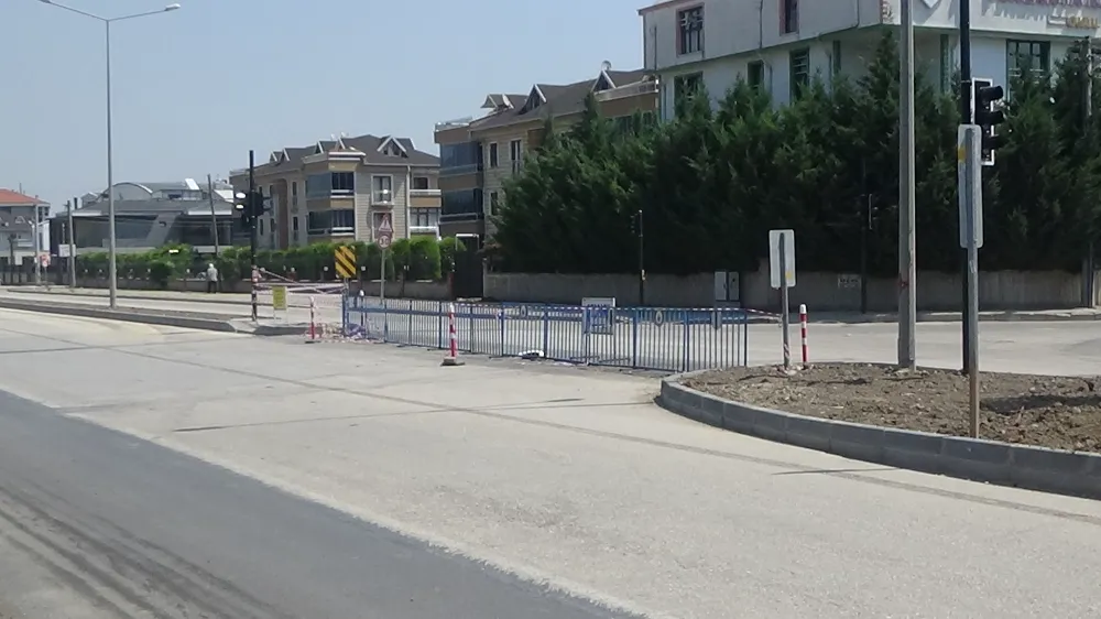 Ahmet Türkel Çevre Yolundaki O Kavşak Kapatıldı