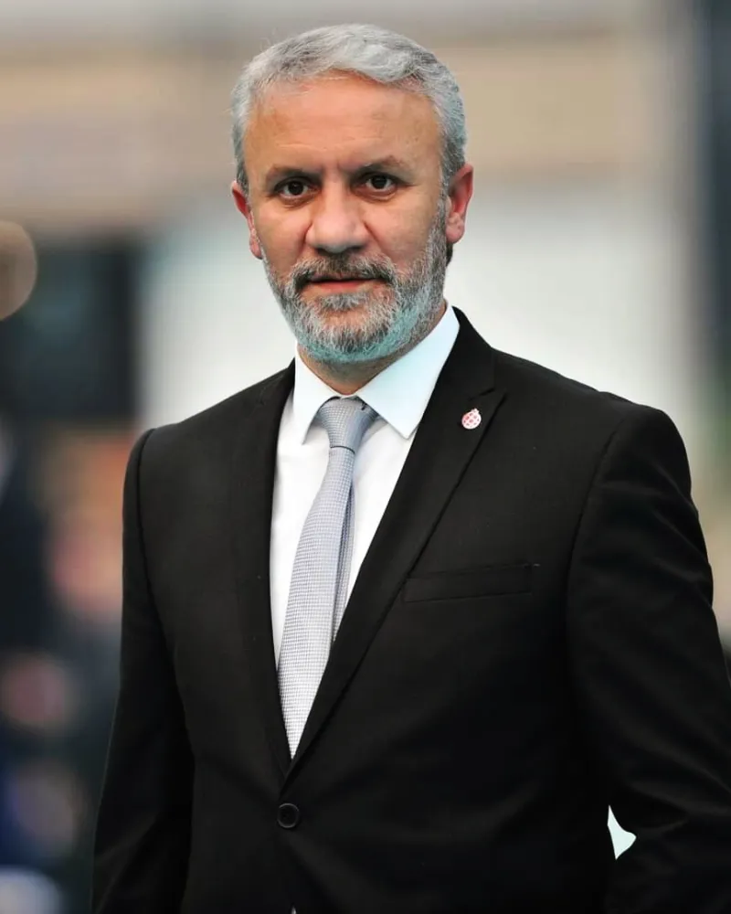 Yavuz Uğurdağ Geleneği Bozmadı, Pusula Yine Beyaz