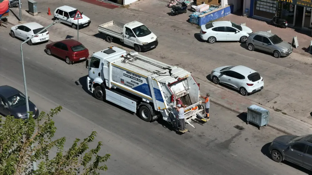 Elektrikli Çöp Kamyonu İnegöl Sokaklarında Test Edildi